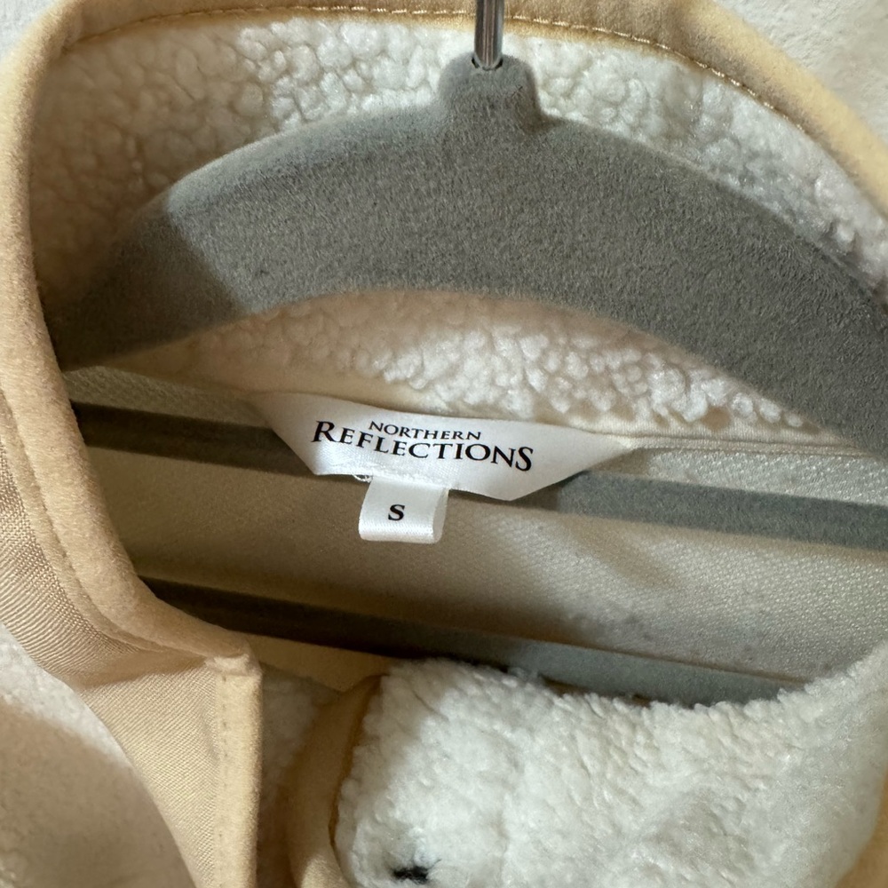 Northern Reflections Cream and Tan Teddy Jacket - Picture 5 of 5
